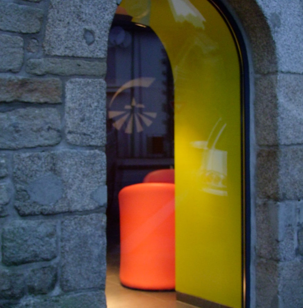detail-jambage-couleur-eclairage-vitrine